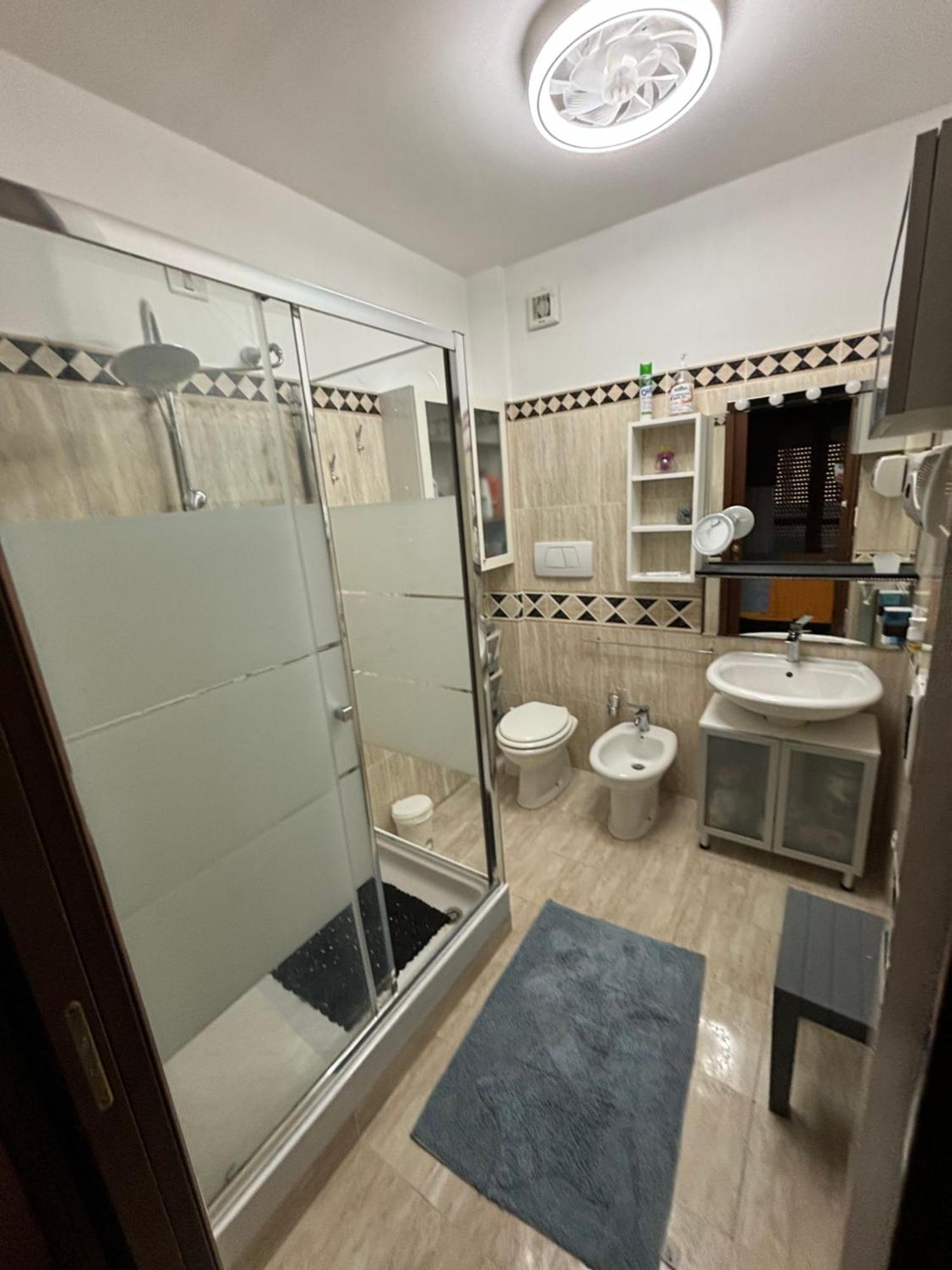 Casa Sacha Apartment โรม ภายนอก รูปภาพ
